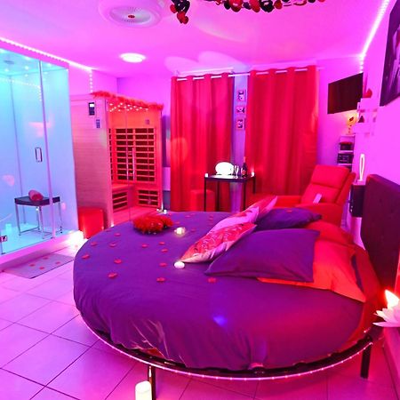Love Room A Deux Pas De L'Ocean Avec Hammam, Sauna Et Bain A 2 :-) Biscarrosse Kültér fotó