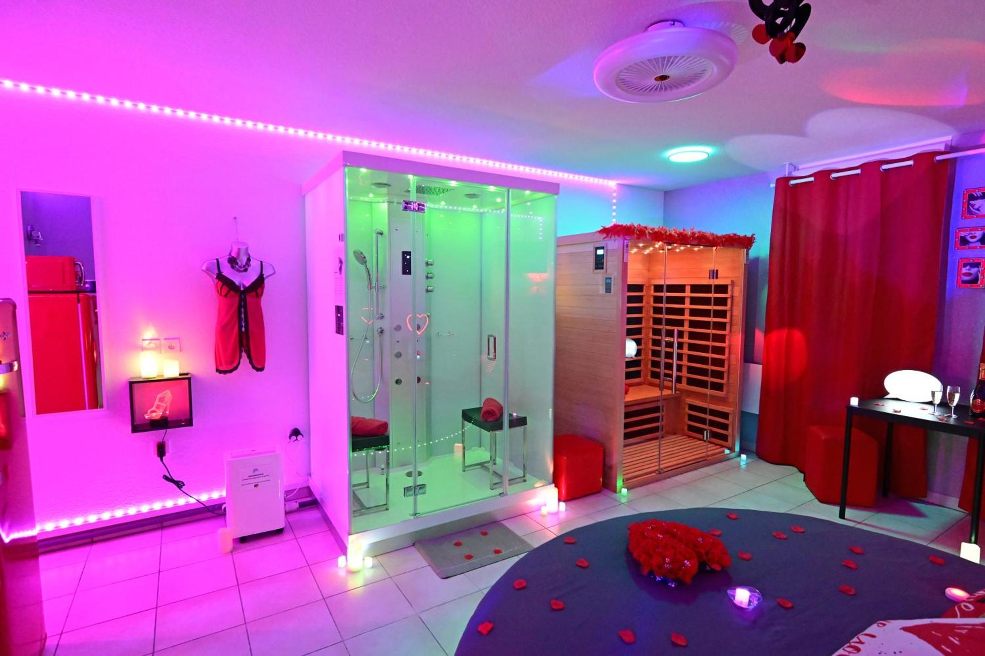 Love Room A Deux Pas De L'Ocean Avec Hammam, Sauna Et Bain A 2 :-) Biscarrosse Kültér fotó