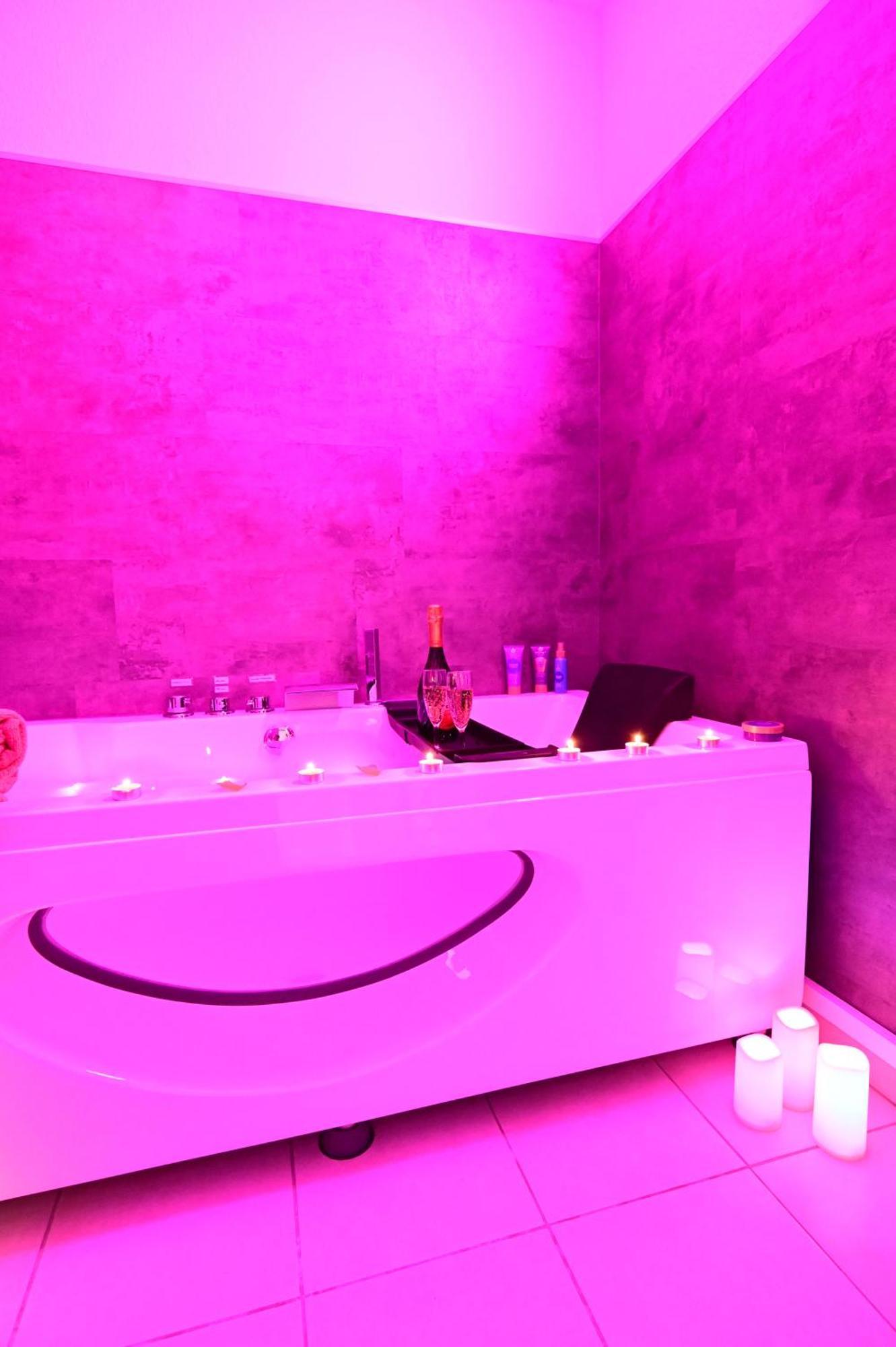 Love Room A Deux Pas De L'Ocean Avec Hammam, Sauna Et Bain A 2 :-) Biscarrosse Kültér fotó