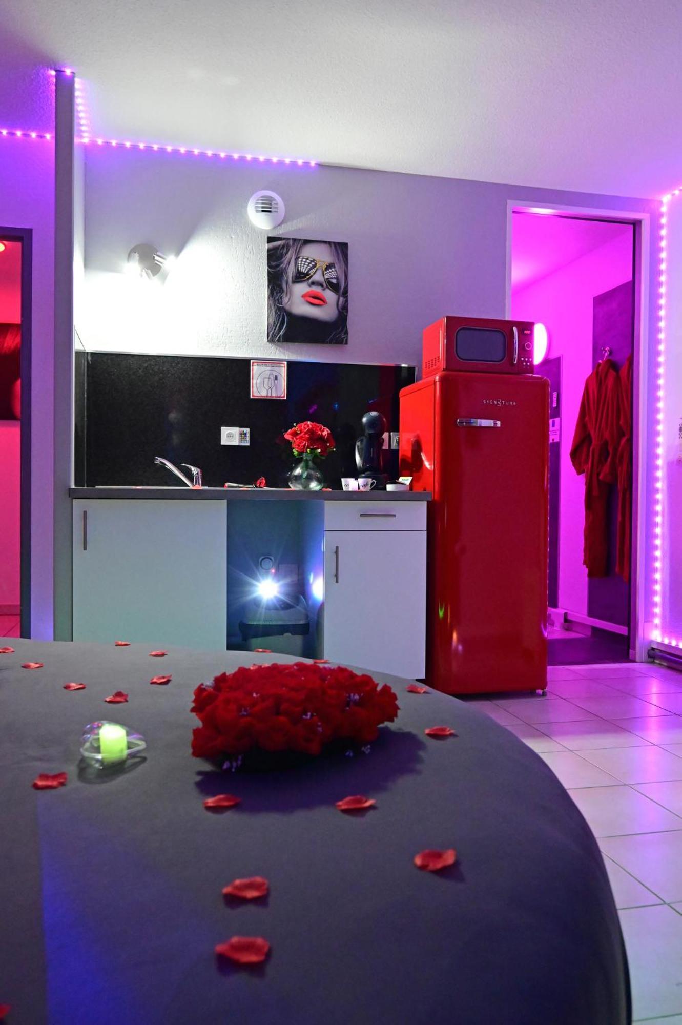 Love Room A Deux Pas De L'Ocean Avec Hammam, Sauna Et Bain A 2 :-) Biscarrosse Kültér fotó