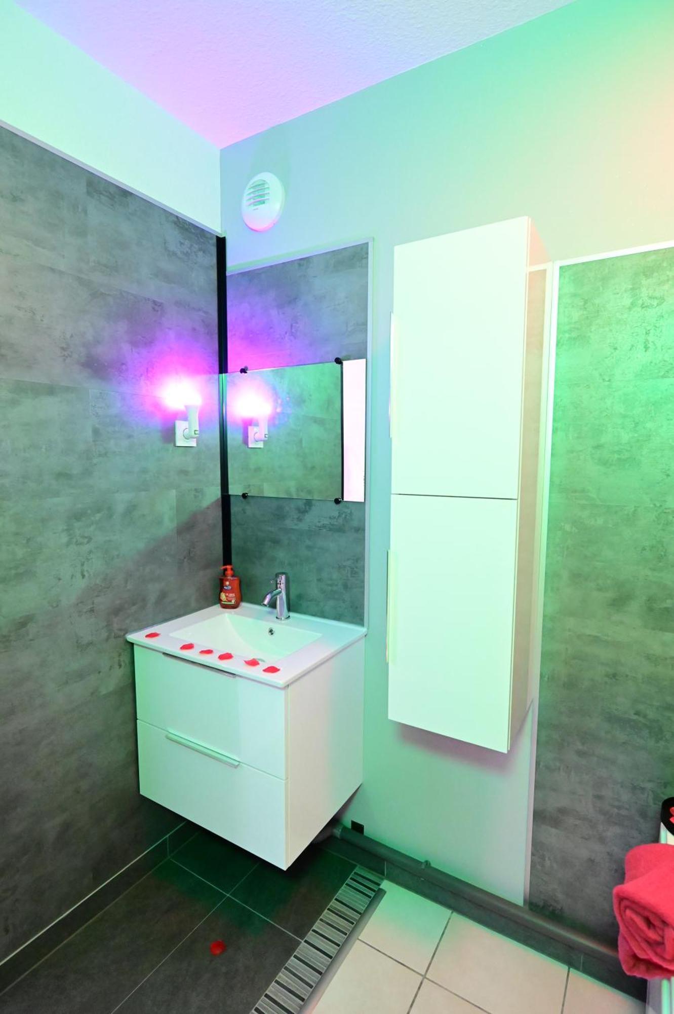 Love Room A Deux Pas De L'Ocean Avec Hammam, Sauna Et Bain A 2 :-) Biscarrosse Kültér fotó